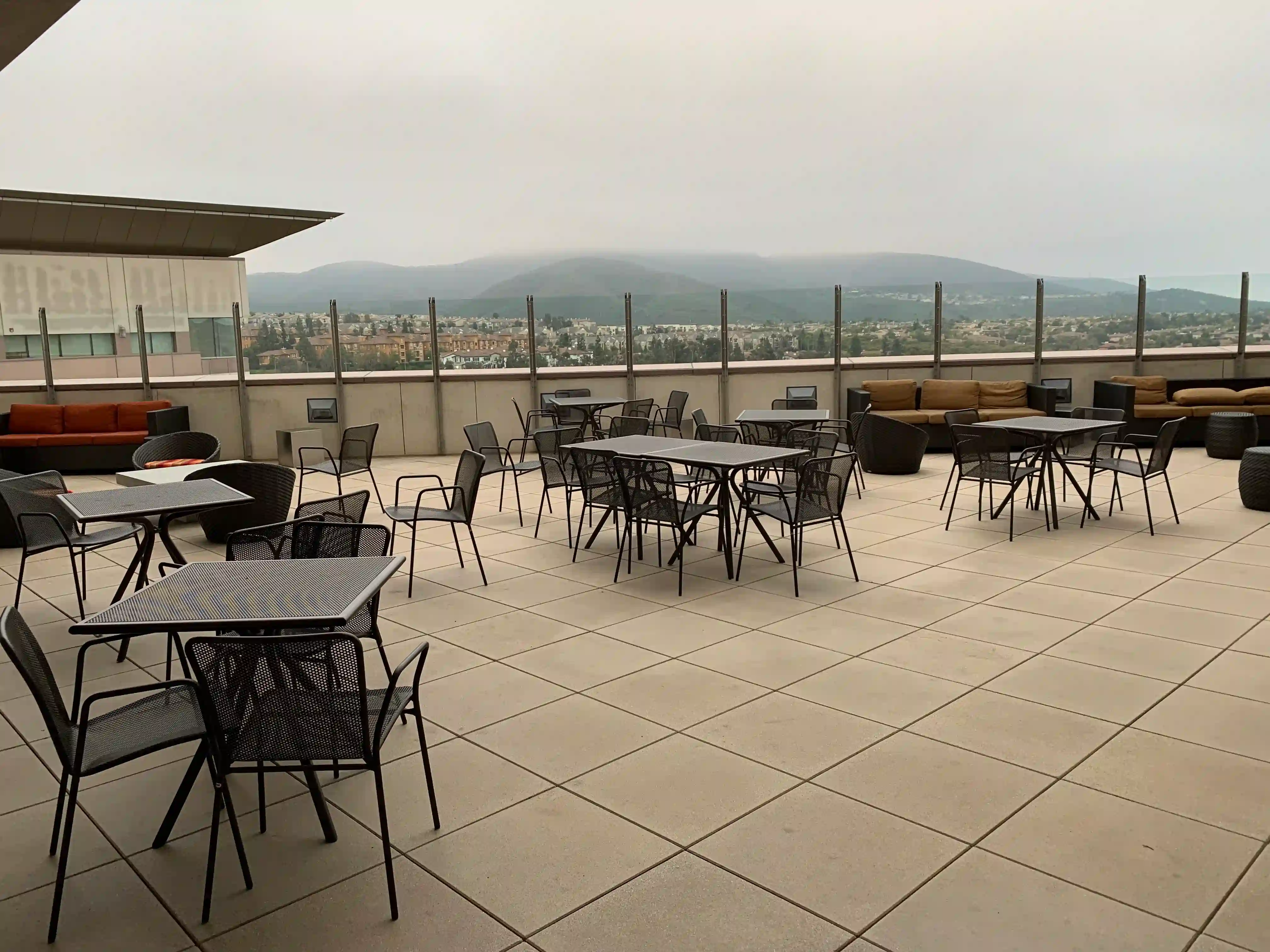 balcony